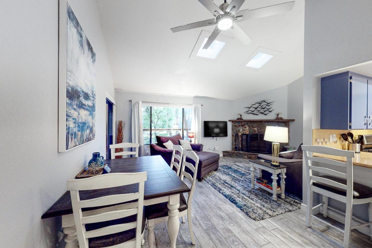 Cozy Mountain Townhome แฟลกสตาฟ ภายนอก รูปภาพ